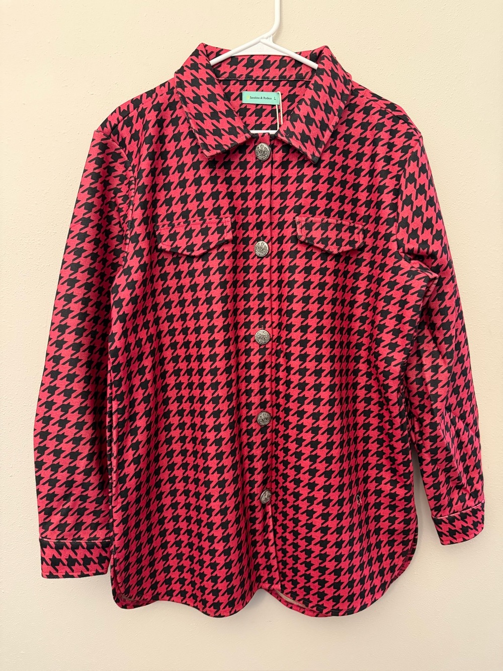 Sunshine and Rodeos dk pink houndstooth mid-weight fleece jacket. Sz L